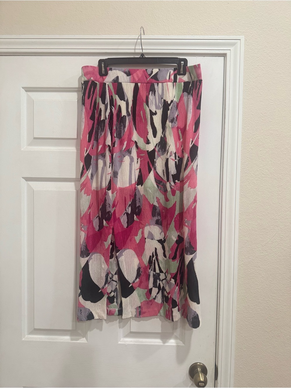 Express Pink Abstract Pleated Midi Skirt